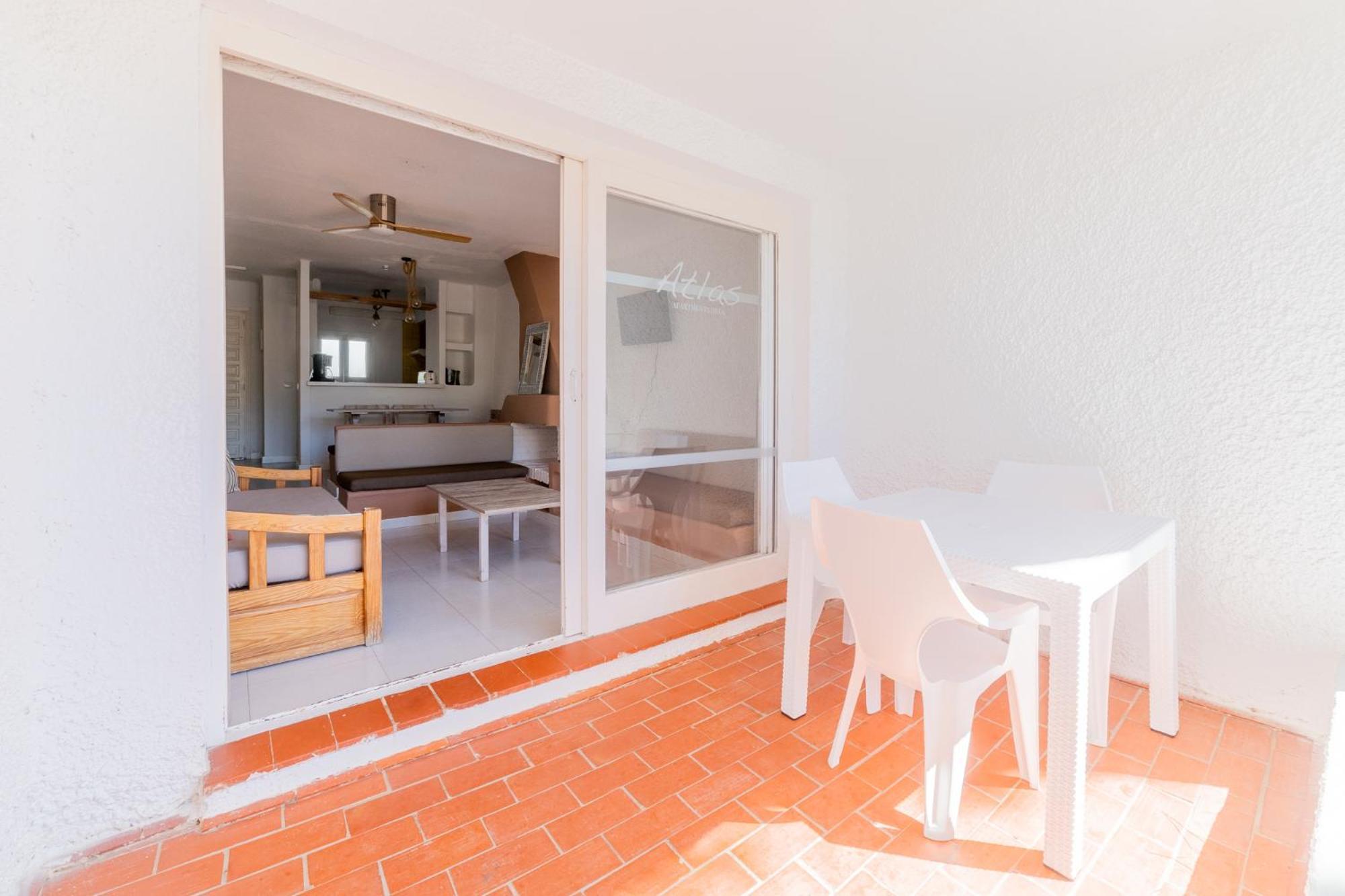 Atlas Apartments Ibiza Санта-Эулалия-дель-Рио Экстерьер фото