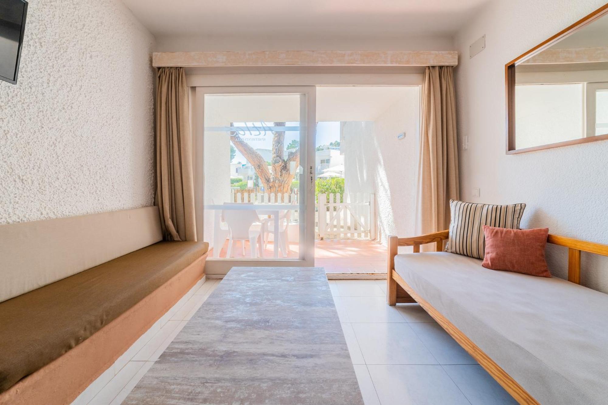 Atlas Apartments Ibiza Санта-Эулалия-дель-Рио Экстерьер фото