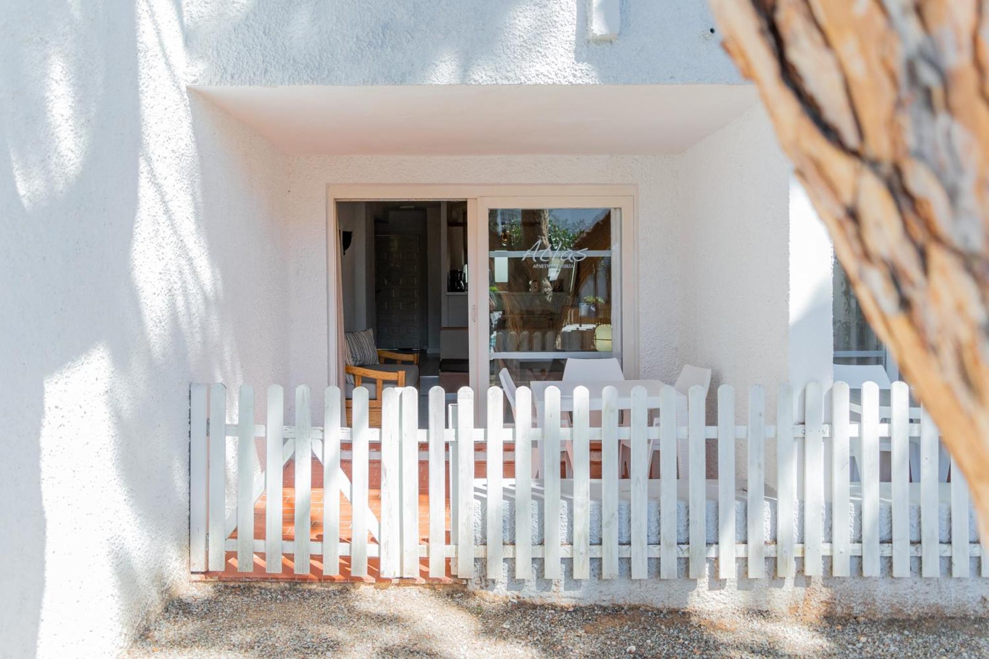 Atlas Apartments Ibiza Санта-Эулалия-дель-Рио Экстерьер фото