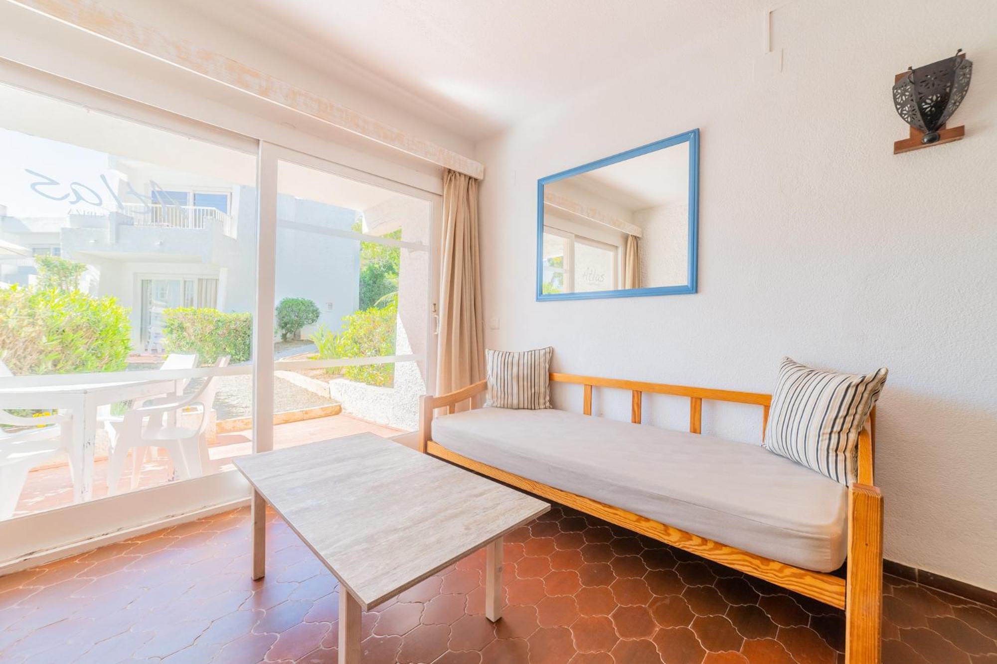 Atlas Apartments Ibiza Санта-Эулалия-дель-Рио Экстерьер фото